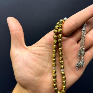 Özel Ahşap Kutulu 33’lü Hematit Taşı Gold Tesbih – Fasetli Küre Kesim