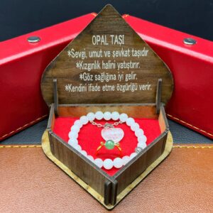 Kalpli Ahşap Kutu Opal Taşı Seti – Aşk ve Huzur